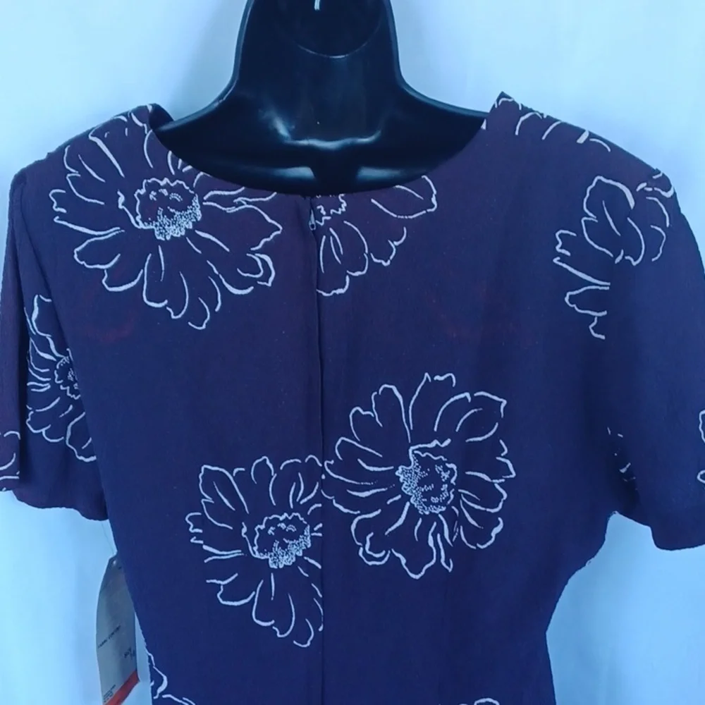 Vintage Helene Blake Purple & Cream Floral Pattern Dress size 14, new old stock